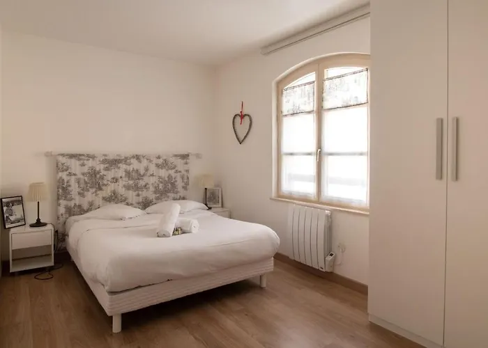 Apartment Bel Au Centre De *